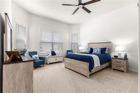 House in Ocala, Florida 3 bedrooms, 268.67 sq.m. № 2422655 - photo 5