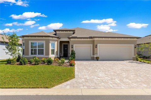 House in Ocala, Florida 3 bedrooms, 268.67 sq.m. № 2422655