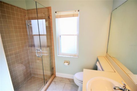 House in Orlando, Florida 2 bedrooms, 107.4 sq.m. № 2379648 - photo 11