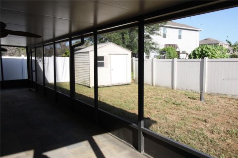 House in Orlando, Florida 2 bedrooms, 107.4 sq.m. № 2379648 - photo 23