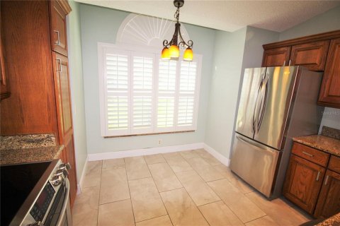 House in Orlando, Florida 2 bedrooms, 107.4 sq.m. № 2379648 - photo 3