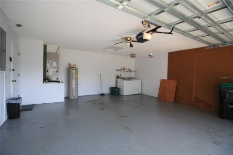 House in Orlando, Florida 2 bedrooms, 107.4 sq.m. № 2379648 - photo 17