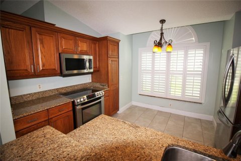 House in Orlando, Florida 2 bedrooms, 107.4 sq.m. № 2379648 - photo 5