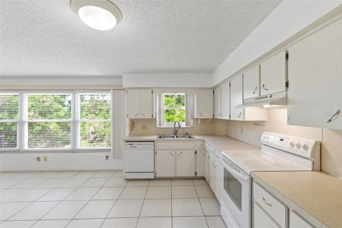 Condo in Clearwater, Florida, 3 bedrooms  № 2195369 - photo 23