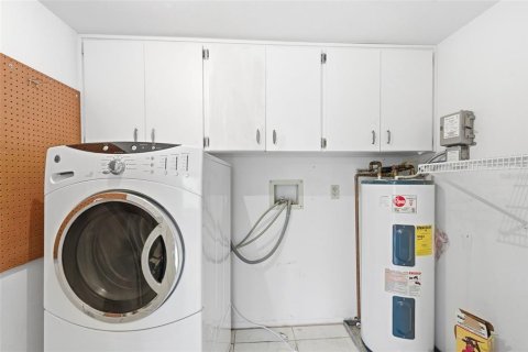 Condo in Clearwater, Florida, 3 bedrooms  № 2195369 - photo 14