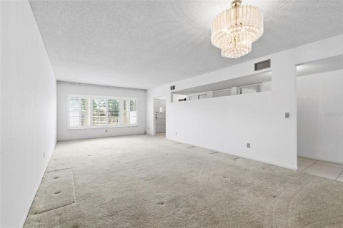 Condo in Clearwater, Florida, 3 bedrooms  № 2195369 - photo 10