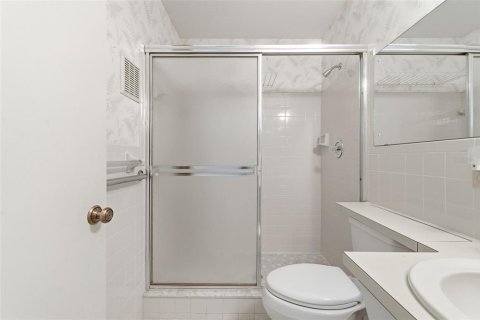 Condo in Clearwater, Florida, 3 bedrooms  № 2195369 - photo 13
