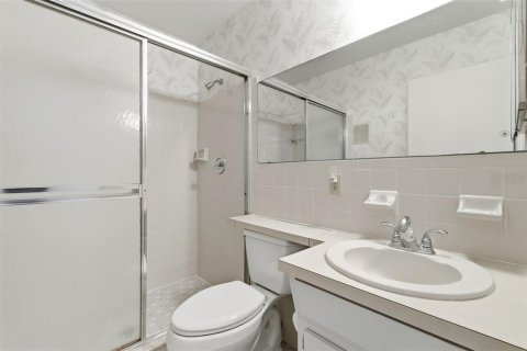 Condo in Clearwater, Florida, 3 bedrooms  № 2195369 - photo 12