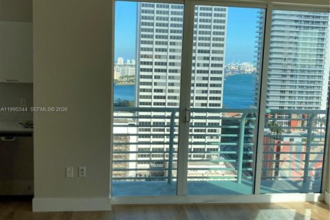 Condominio en alquiler en Miami, Florida, 2 dormitorios, 96.25 m2 № 2062984 - foto 4