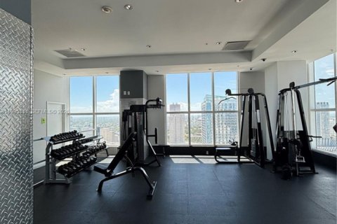 Condominio en alquiler en Miami, Florida, 2 dormitorios, 96.25 m2 № 2062984 - foto 30