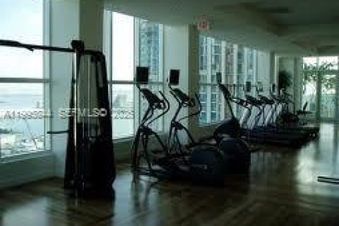 Condominio en alquiler en Miami, Florida, 2 dormitorios, 96.25 m2 № 2062984 - foto 29