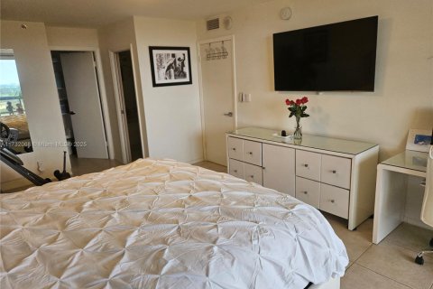 Condominio en venta en Miami Beach, Florida, 1 dormitorio, 82.68 m2 № 1730197 - foto 20