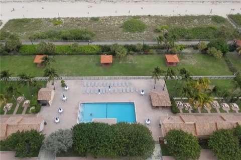 Condominio en venta en Miami Beach, Florida, 1 dormitorio, 82.68 m2 № 1730197 - foto 23