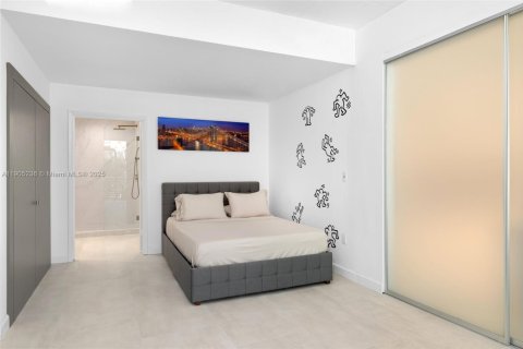 Condo in Miami Beach, Florida, 1 bedroom  № 1955860 - photo 8