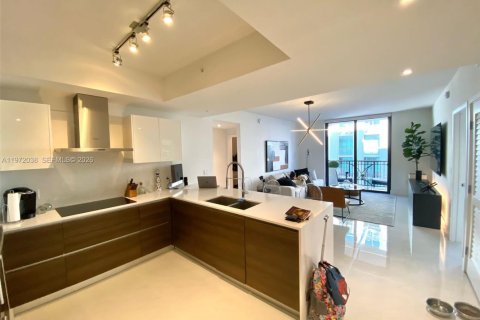 Condo in Coral Gables, Florida, 3 bedrooms  № 2033290 - photo 11