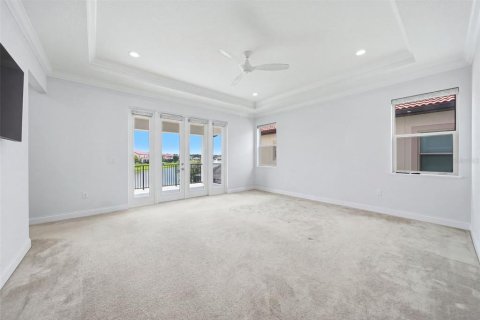 House in Orlando, Florida 4 bedrooms, 368.82 sq.m. № 2379489 - photo 20