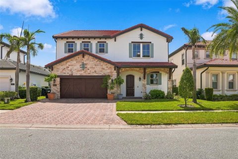 House in Orlando, Florida 4 bedrooms, 368.82 sq.m. № 2379489 - photo 3