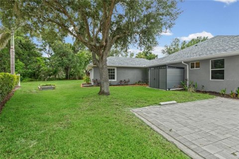 House in Bradenton, Florida 4 bedrooms, 264.03 sq.m. № 2210564 - photo 27