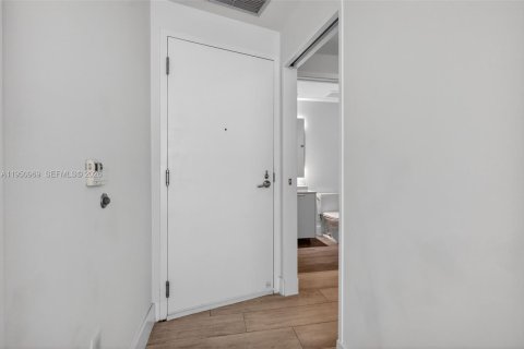 Купить кондоминиум в Майами, Флорида 1 спальня, 73.39м2, № 2006246 - фото 4