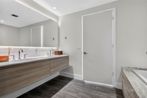 Купить кондоминиум в Майами, Флорида 1 спальня, 73.39м2, № 2006246 - фото 26