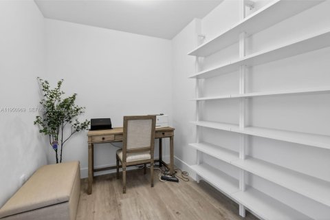 Купить кондоминиум в Майами, Флорида 1 спальня, 73.39м2, № 2006246 - фото 12