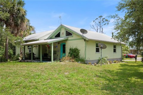 Casa en venta en Port Charlotte, Florida, 1 dormitorio, 71.35 m2 № 1854713 - foto 2