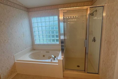 Купить виллу или дом в Дженсен-Бич, Флорида 3 комнаты, 189.15м2, № 2087210 - фото 28