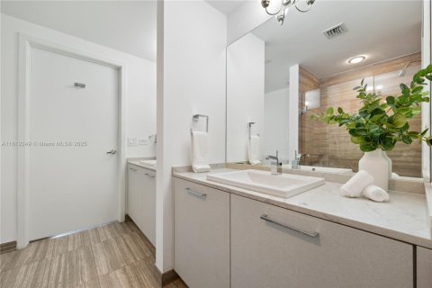 Купить кондоминиум в Майами, Флорида 3 спальни, 162.86м2, № 1234373 - фото 21