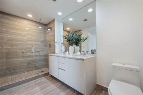 Купить кондоминиум в Майами, Флорида 3 спальни, 162.86м2, № 1234373 - фото 18