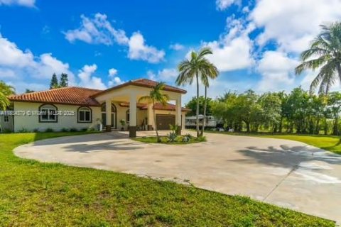 House in Homestead, Florida 4 bedrooms № 1814062 - photo 3