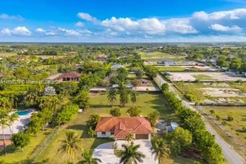 House in Homestead, Florida 4 bedrooms № 1814062 - photo 1
