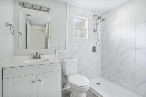 House in Orlando, Florida 3 bedrooms, 92.9 sq.m. № 2210041 - photo 9