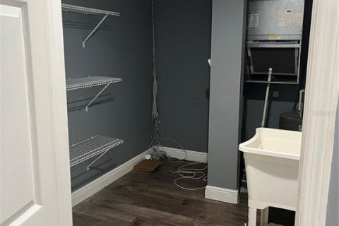Immobilier commercial à louer à Tampa, Floride: 2249.16 m2 № 1736928 - photo 12