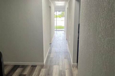 Immobilier commercial à louer à Tampa, Floride: 2249.16 m2 № 1736928 - photo 22