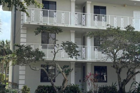 Купить кондоминиум в Уэст-Палм-Бич, Флорида 3 комнаты, 128.67м2, № 2241728 - фото 2