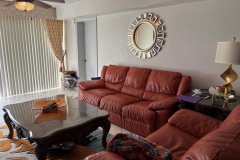 Купить кондоминиум в Уэст-Палм-Бич, Флорида 3 комнаты, 128.67м2, № 2241728 - фото 11