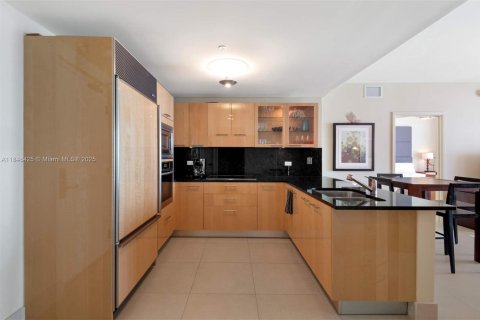 Condominio en alquiler en Miami Beach, Florida, 1 dormitorio, 78.22 m2 № 1935791 - foto 7