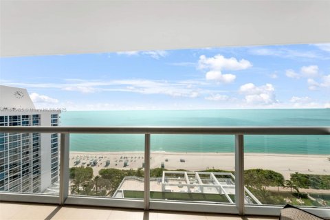 Condominio en alquiler en Miami Beach, Florida, 1 dormitorio, 78.22 m2 № 1935791 - foto 21
