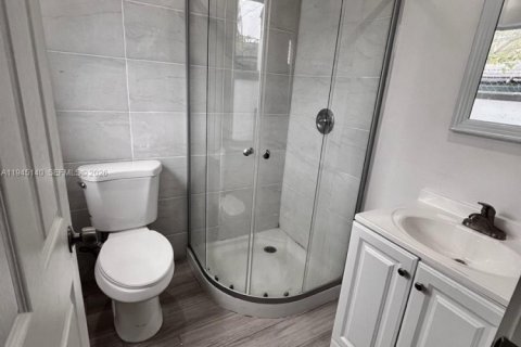 Apartment in Miami, Florida 2 bedrooms, 69.68 sq.m. № 2001473 - photo 14