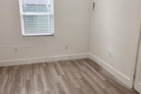 Apartment in Miami, Florida 2 bedrooms, 69.68 sq.m. № 2001473 - photo 8