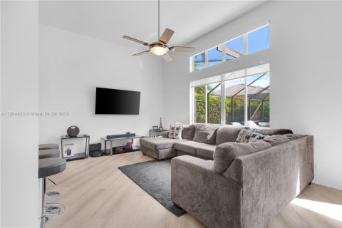 Villa ou maison à vendre à Weston, Floride: 4 chambres, 209.49 m2 № 1963175 - photo 7