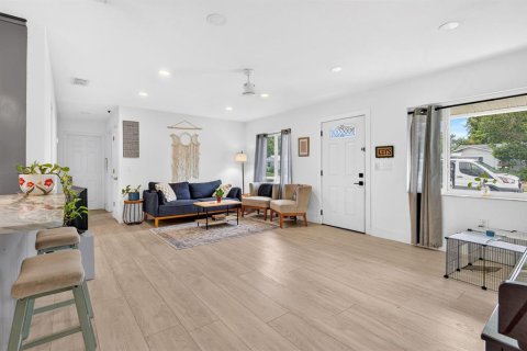 Villa ou maison à vendre à Bradenton, Floride: 3 chambres, 109.81 m2 № 2283908 - photo 8