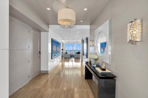 Condominio en venta en Bal Harbour, Florida, 4 dormitorios, 330.36 m2 № 1756409 - foto 14