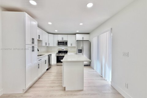 Touwnhouse à vendre à North Lauderdale, Floride: 3 chambres, 135.64 m2 № 2000637 - photo 5