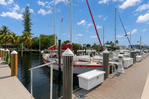Condominio en venta en Pompano Beach, Florida, 2 dormitorios, 91.04 m2 № 2087342 - foto 24