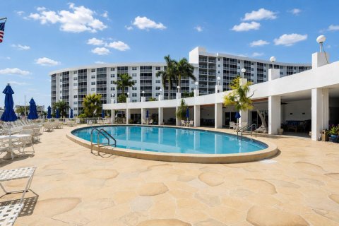 Condominio en venta en Pompano Beach, Florida, 2 dormitorios, 91.04 m2 № 2087342 - foto 26