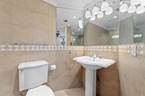 Condominio en venta en Pompano Beach, Florida, 2 dormitorios, 91.04 m2 № 2087342 - foto 18