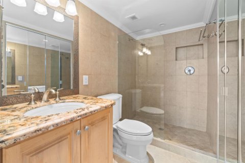 Condominio en venta en Pompano Beach, Florida, 2 dormitorios, 91.04 m2 № 2087342 - foto 12