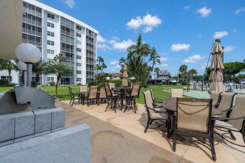 Condominio en venta en Pompano Beach, Florida, 2 dormitorios, 91.04 m2 № 2087342 - foto 28