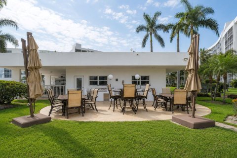 Condominio en venta en Pompano Beach, Florida, 2 dormitorios, 91.04 m2 № 2087342 - foto 27
